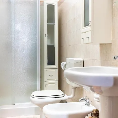 Appartement In Pietra Del '700 *