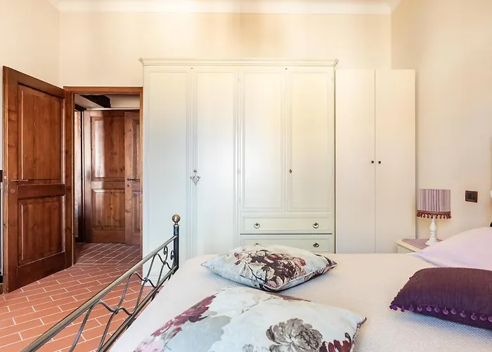 In Pietra Del '700 *