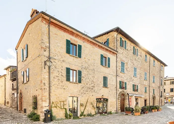 Apartament In Pietra Del '700